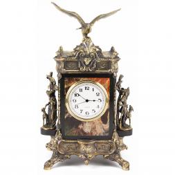 Каминные часы из яшмы "Охота"