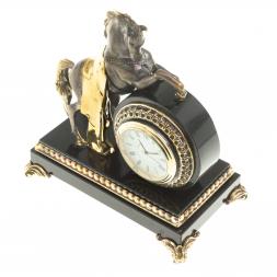 Настольные часы &amp;quot;Конь на дыбах&amp;quot; бронза долерит