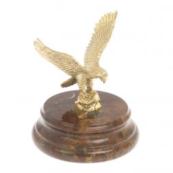 Бронзовая статуэтка "Орёл" на яшме 11,5х11,5х13 см
