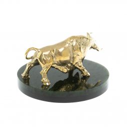 Статуэтка &amp;quot;Бык&amp;quot; бронза на нефрите