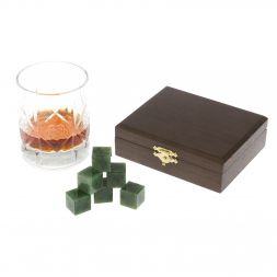 Камни для виски 6 кубиков из саянского нефрита в подарочной коробке