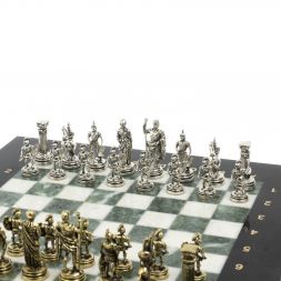 Шахматы турнирные "Римские воины" из мрамора и змеевика 28х28 см