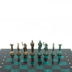 Шахматы "Подвиги Геракла" фигуры бронза / патина 28х28 см из змеевика